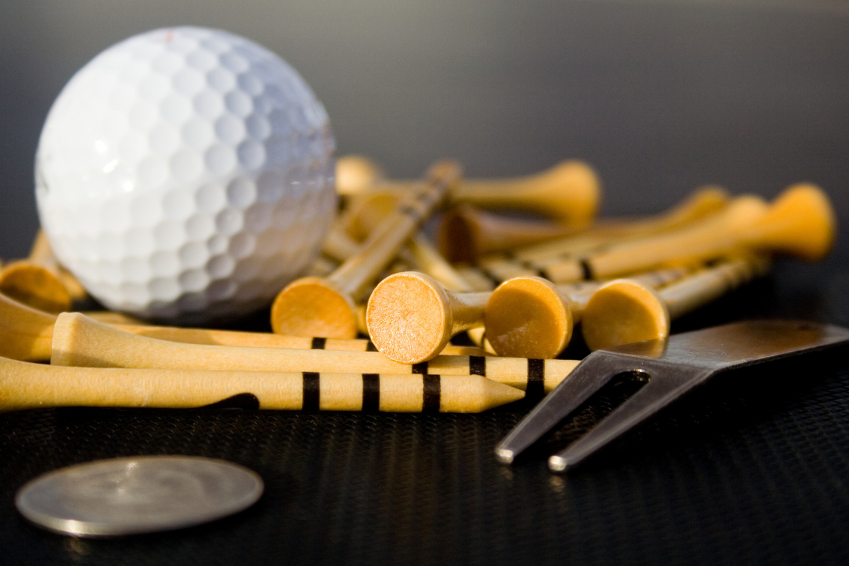 Sklep golfowy – jakie akcesoria kupić?